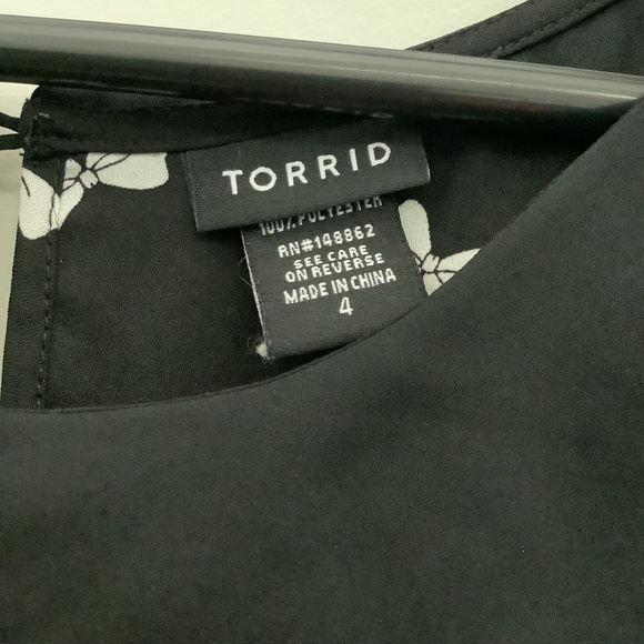 Torrid Black Sheer White Bow Blouse Size 4 - Picture 3 of 6